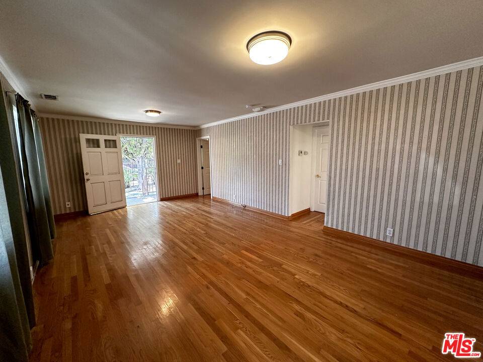 Los Angeles, CA 90027,4337 Prospect AVE