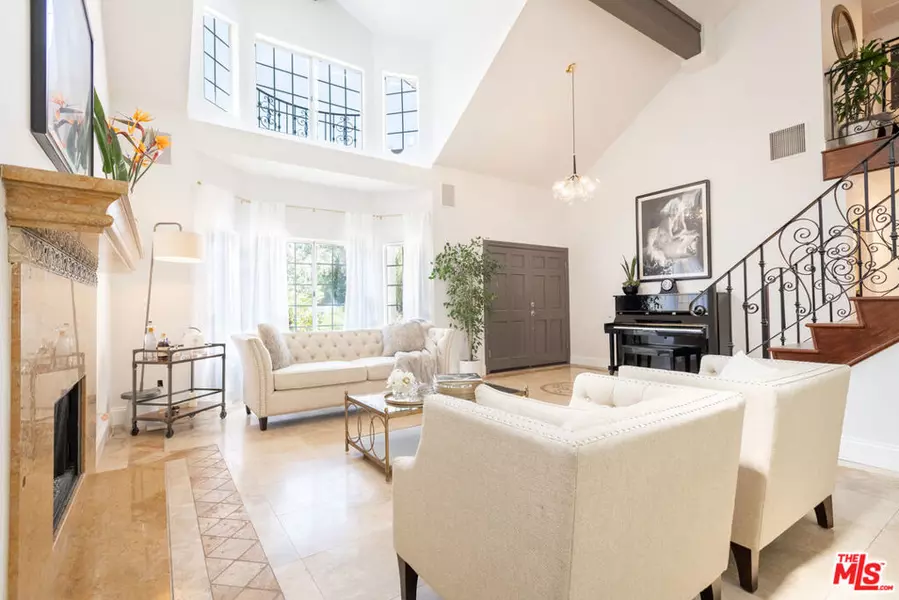 26004 Trana CIR, Calabasas, CA 91302