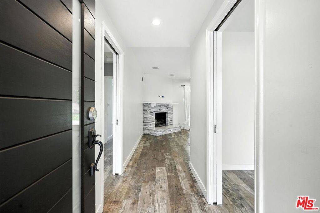 6137 Laurelgrove AVE, North Hollywood, CA 91606