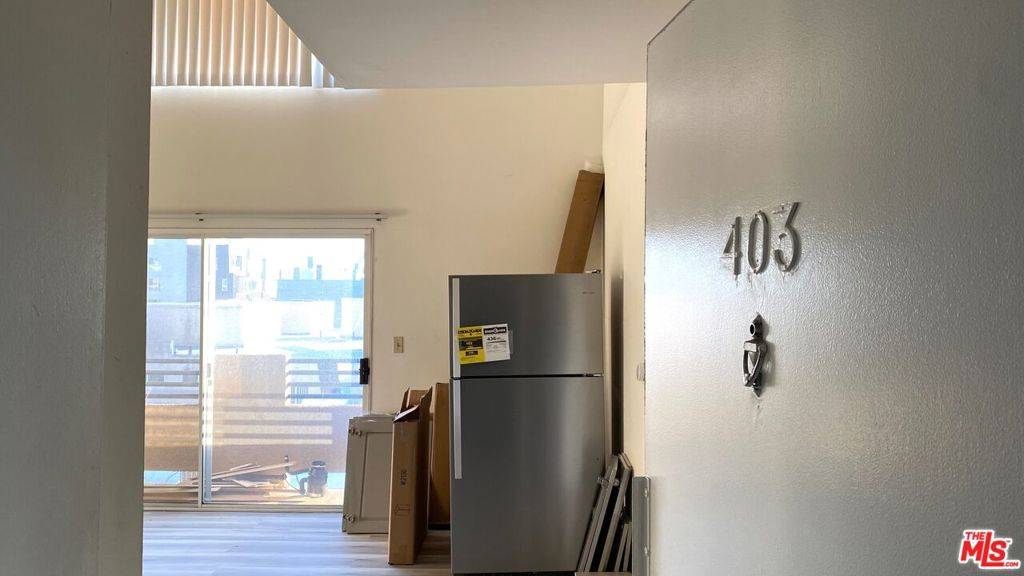 Los Angeles, CA 90005,701 S Kingsley DR #403