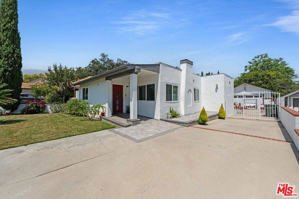 Pasadena, CA 91104,1430 N Dominion AVE