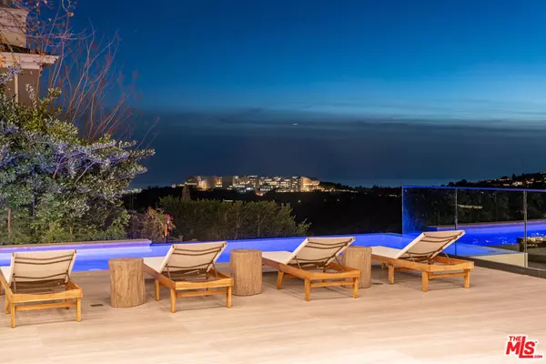 Los Angeles, CA 90049,1149 Linda Flora DR