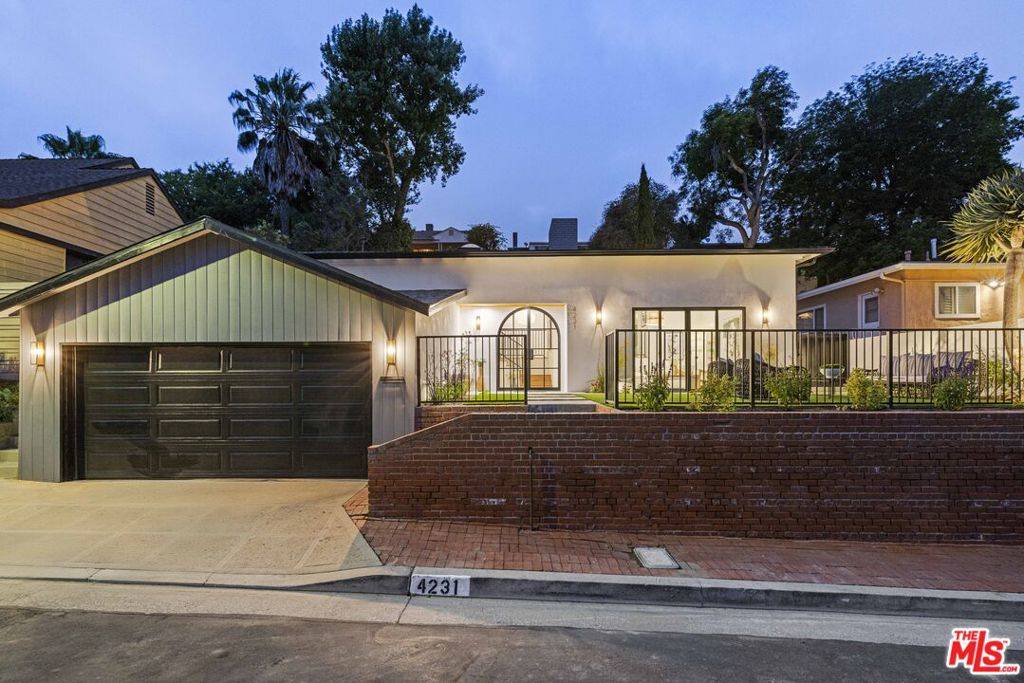 4231 Don Luis DR, Los Angeles, CA 90008