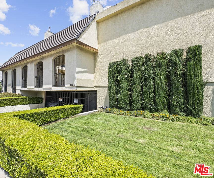 13211 Vanowen ST #9, North Hollywood, CA 91605