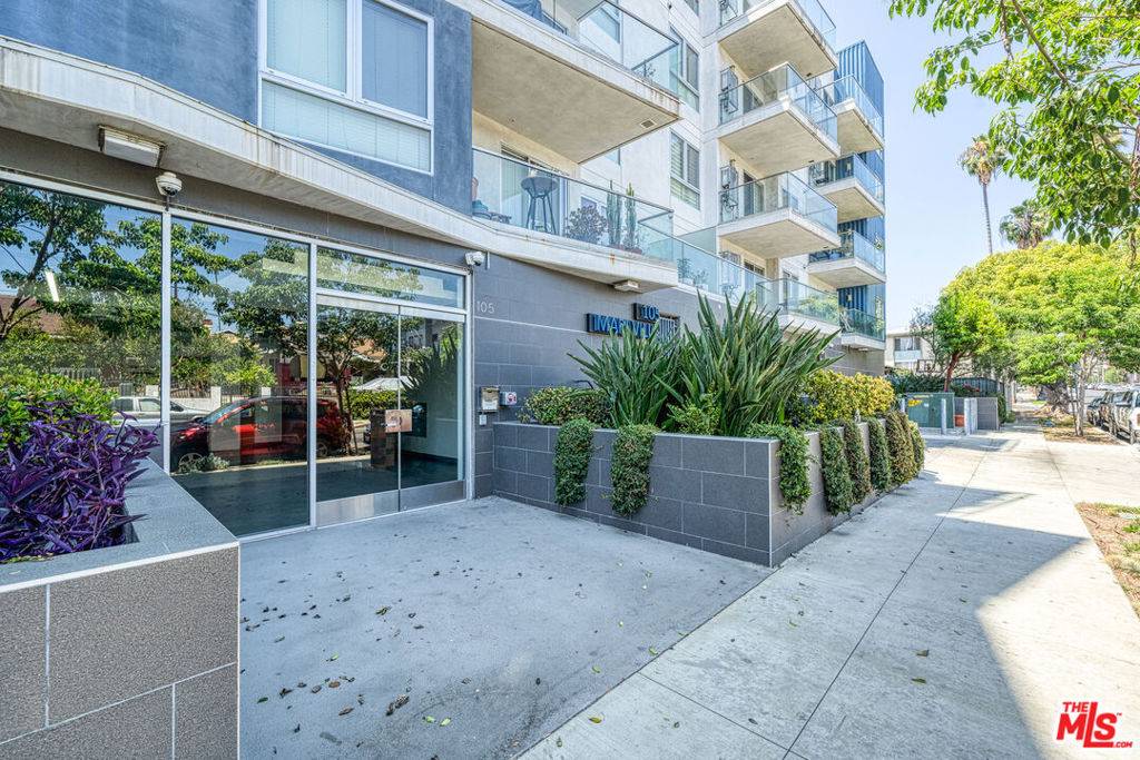 Los Angeles, CA 90004,105 S Mariposa AVE #509