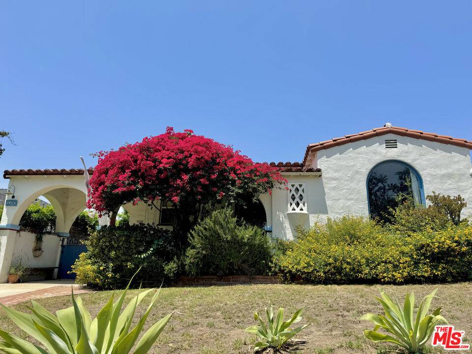 1405 Hillcrest AVE, Glendale, CA 91202