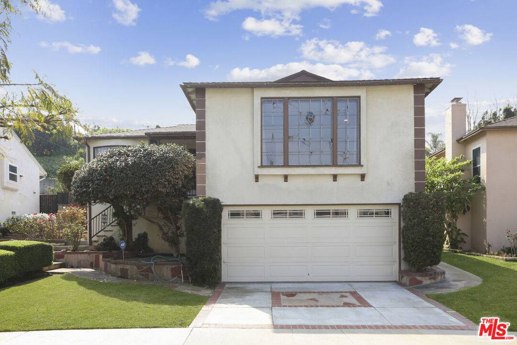 Inglewood, CA 90303,2504 W 101ST ST