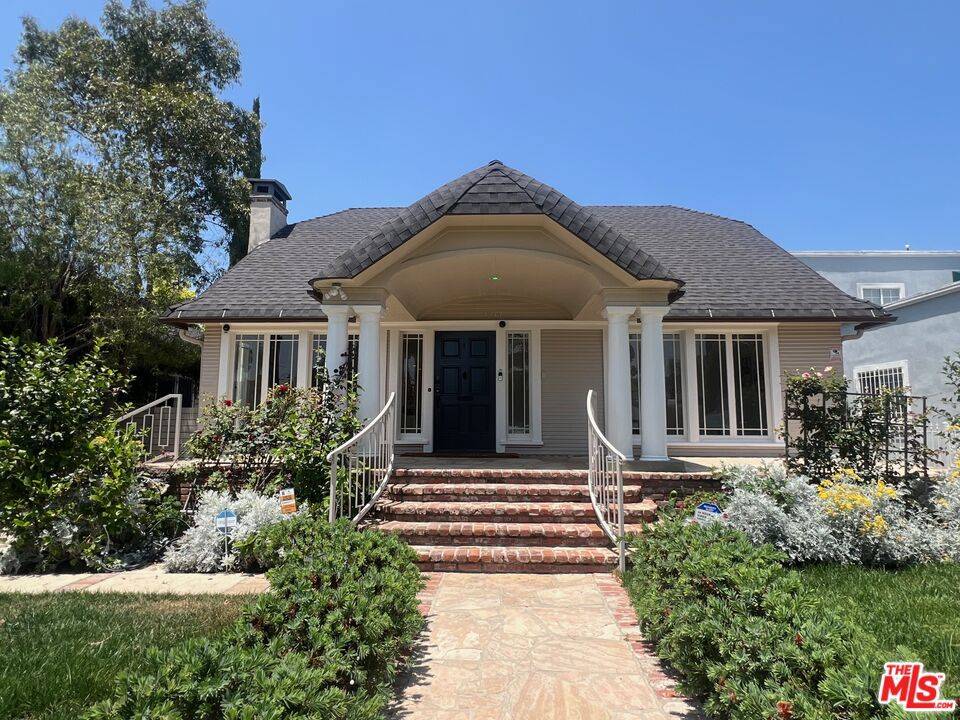 1107 S St Andrews PL, Los Angeles, CA 90019