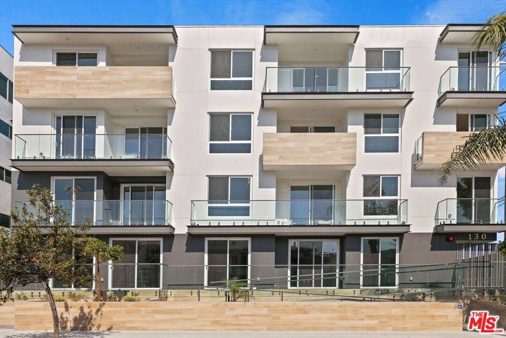 130 S Croft AVE #304, Los Angeles, CA 90048