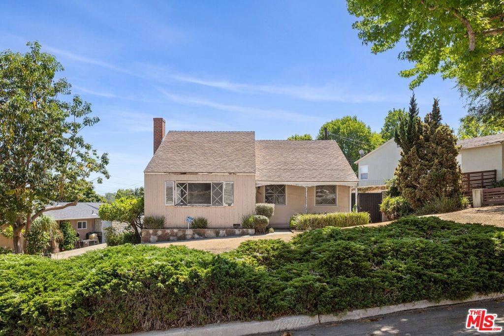 3926 S Ridgeley DR, Los Angeles, CA 90008