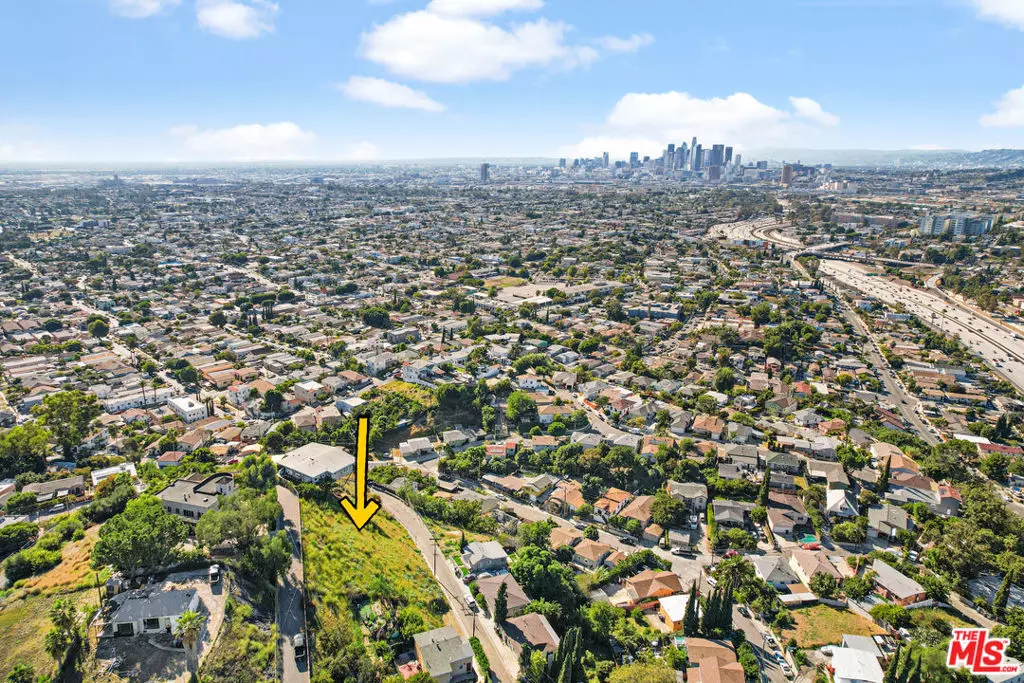 Los Angeles, CA 90063,1221 DODDS CIR