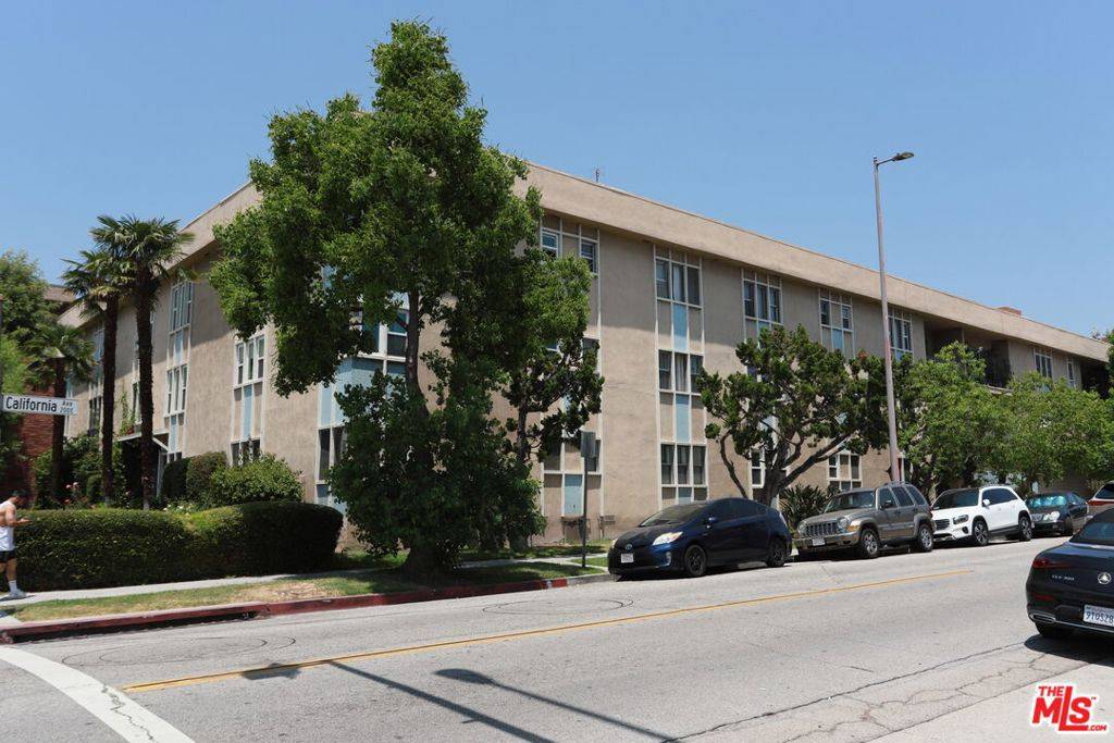Glendale, CA 91206,211 E California AVE #B2
