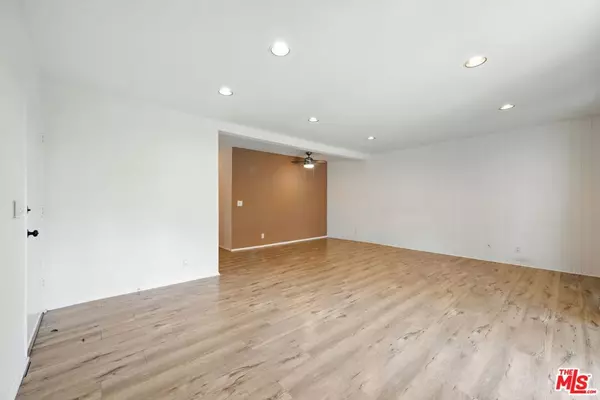 Culver City, CA 90230,4810 Hollow Corner RD #143