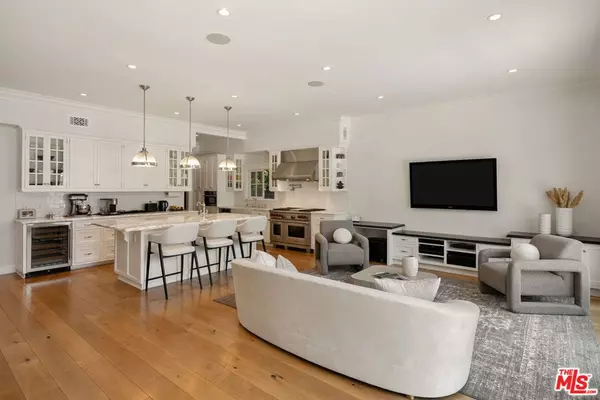 Santa Monica, CA 90402,415 Palisades AVE