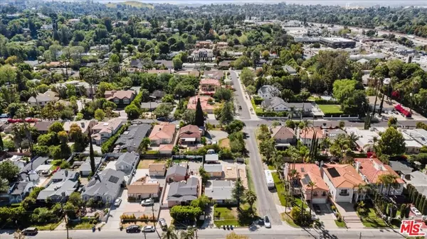 Tarzana, CA 91356,5460 Aura AVE