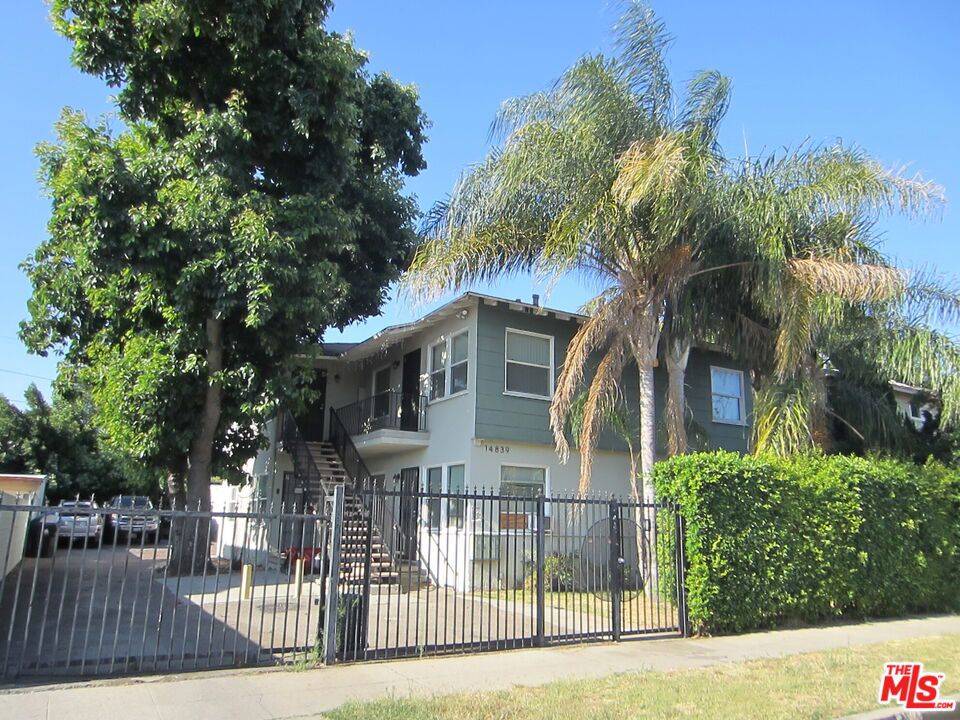 Panorama City, CA 91402,14839 Blythe ST