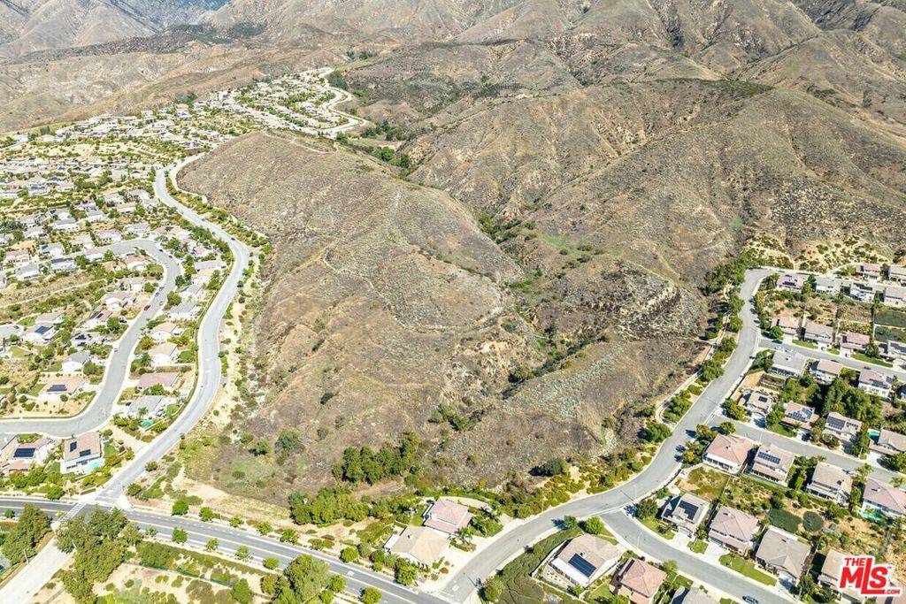 Highland, CA 92346,0 Cloverhill DR