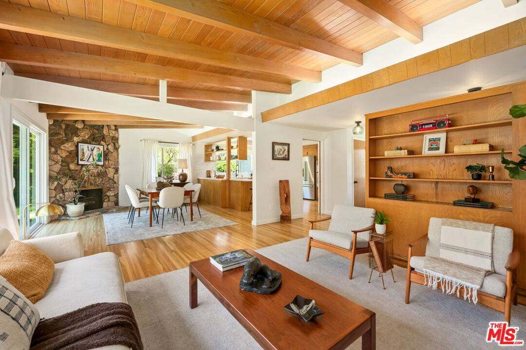 La Habra, CA 90631,1401 Sierra Vista DR