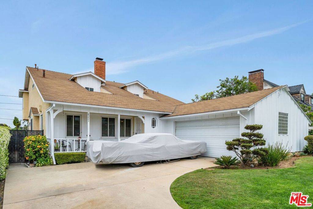 6221 Flores AVE, Los Angeles, CA 90056