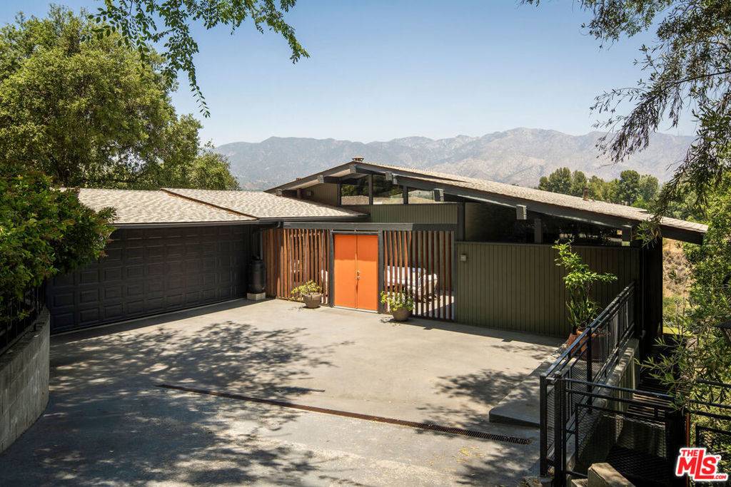 Pasadena, CA 91103,1950 Linda Vista AVE
