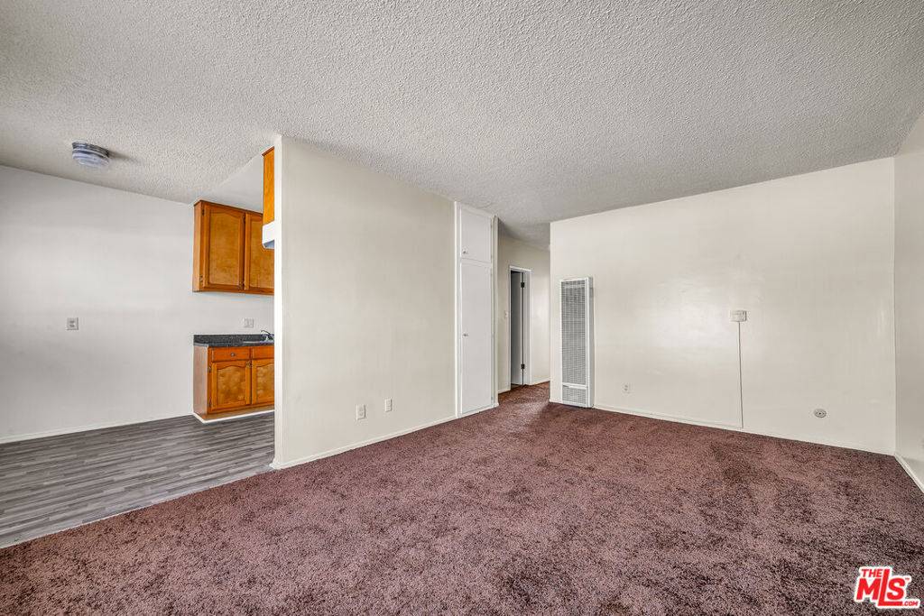 1095 W 39th ST #44, Los Angeles, CA 90037