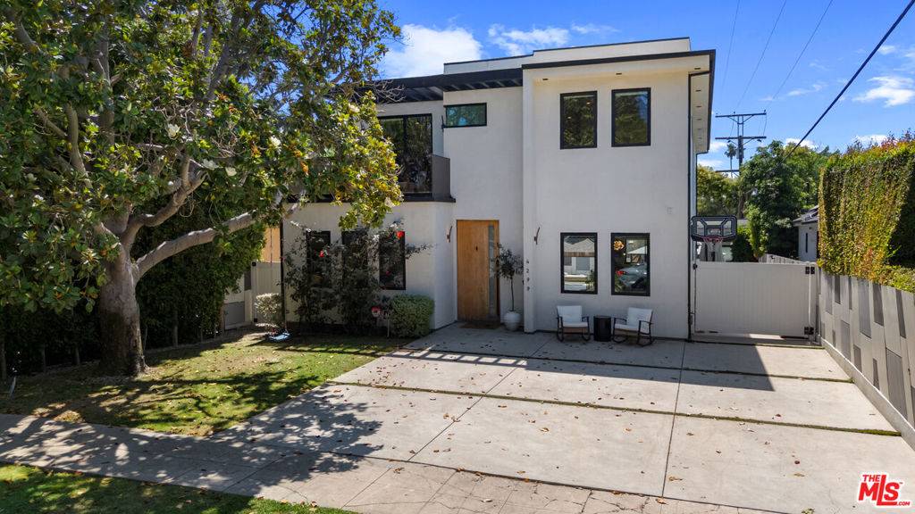 Studio City, CA 91602,4299 Elmer AVE
