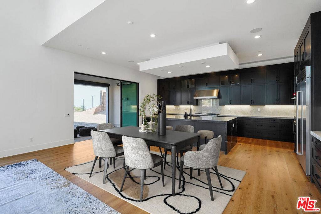 Porter Ranch, CA 91326,11740 Abbey LN