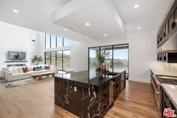 Porter Ranch, CA 91326,11740 Abbey LN