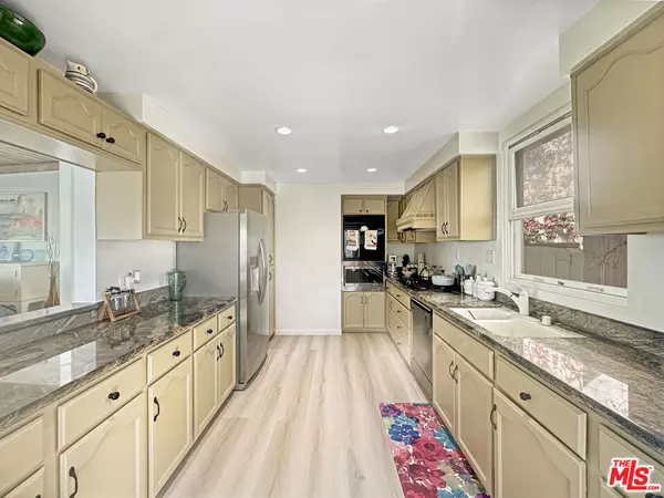 Playa Del Rey, CA 90293,111 Waterview ST