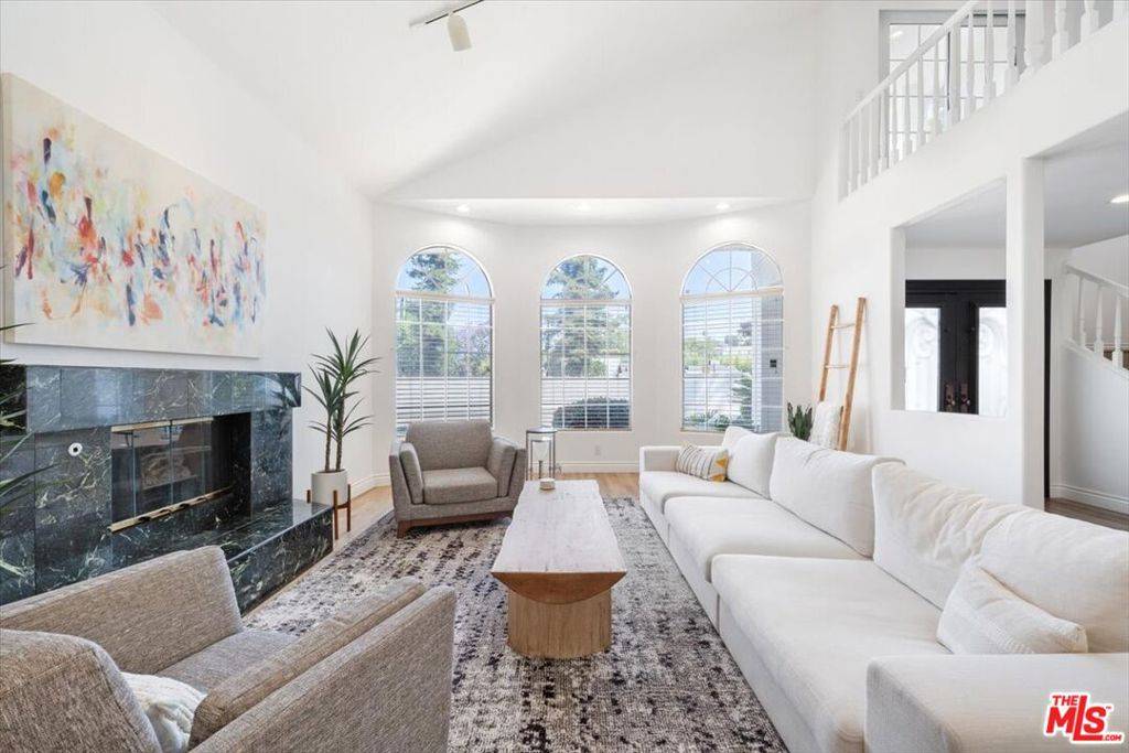 12030 Ryngler RD, Studio City, CA 91604