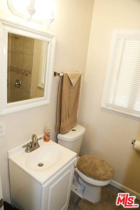 Bellflower, CA 90706,13603 Clark AVE