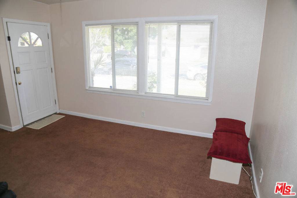 Bellflower, CA 90706,13603 Clark AVE