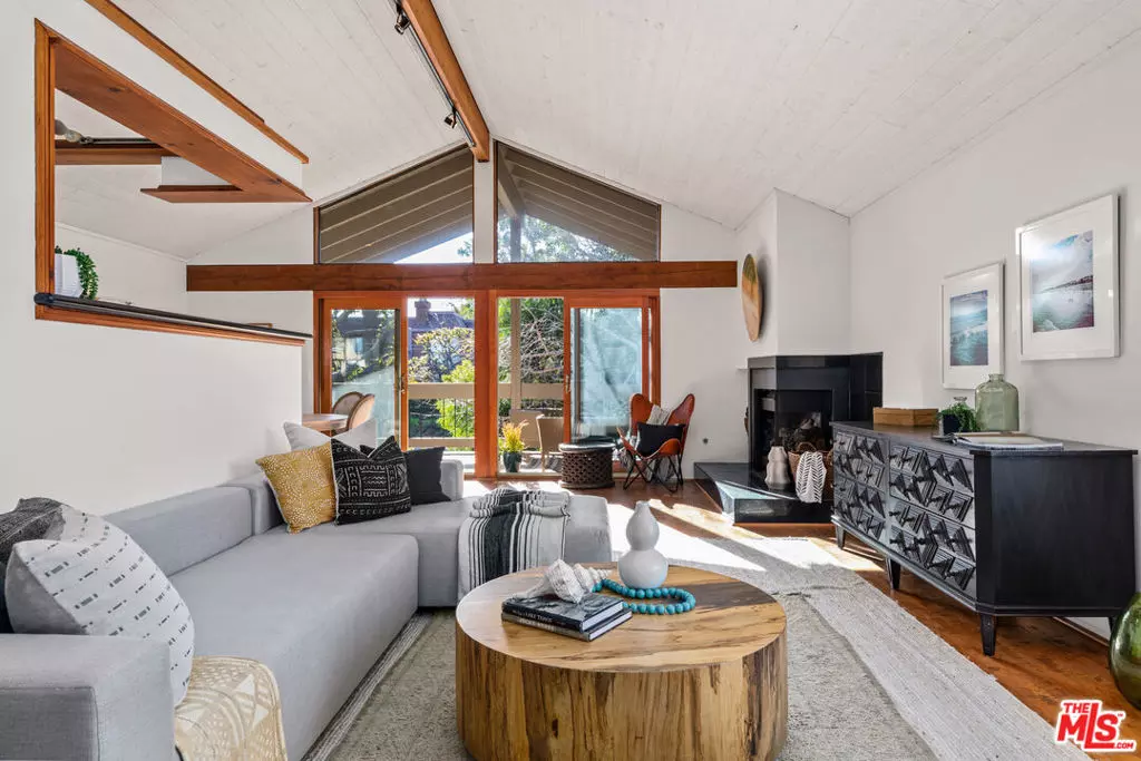 Los Angeles, CA 90066,4450 Alla RD