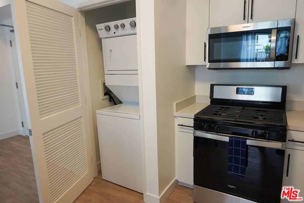 El Monte, CA 91731,10568 Promenade Gateway #449