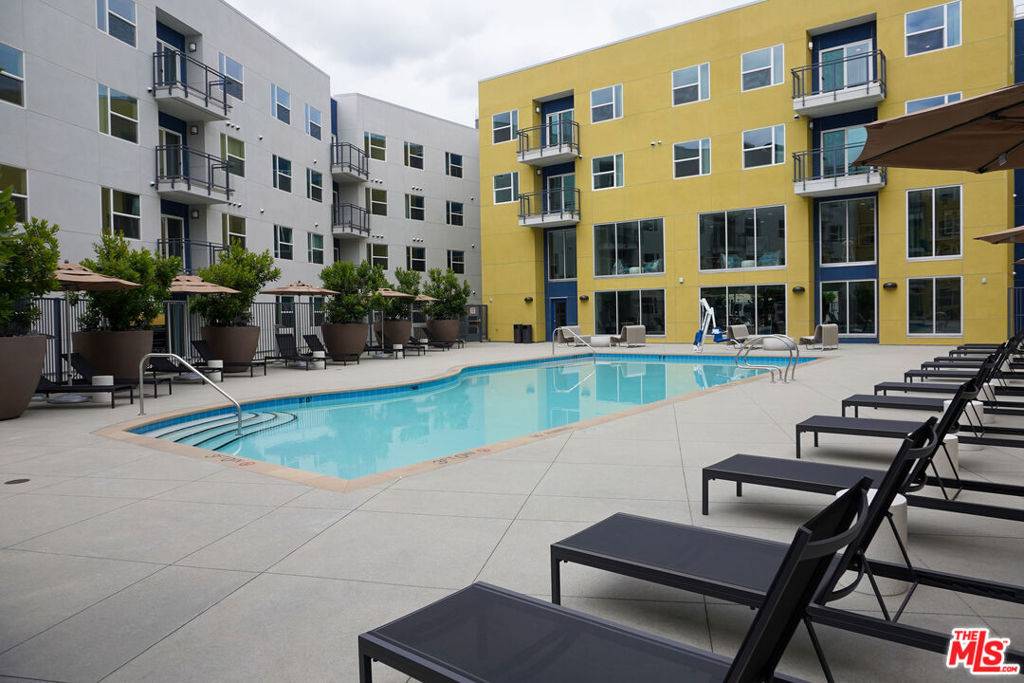 El Monte, CA 91731,10568 Promenade Gateway #316