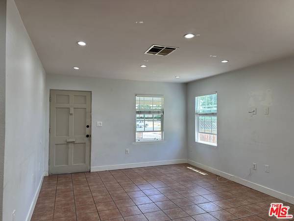 North Hollywood, CA 91606,12703 Welby WAY