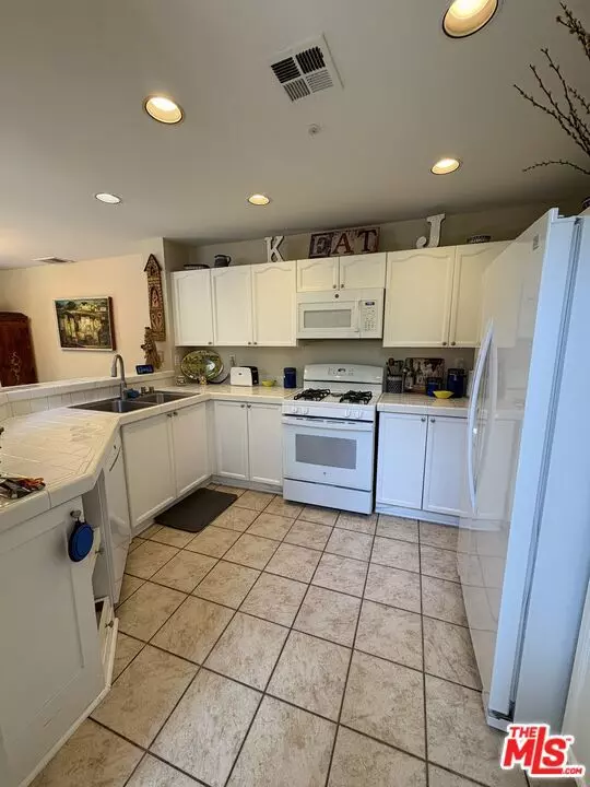 Oxnard, CA 93030,1202 Lost Point LN
