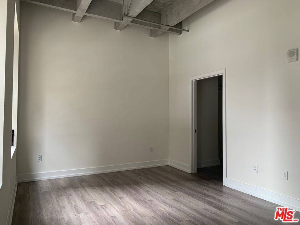 Los Angeles, CA 90017,727 W 7th ST #509