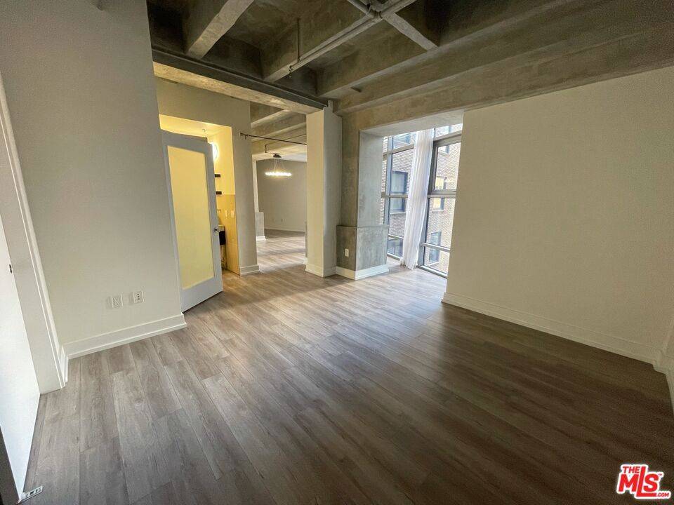 Los Angeles, CA 90017,727 W 7th ST #1011