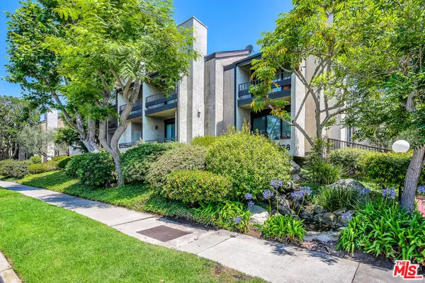 Playa Del Rey, CA 90293,8675 Falmouth AVE #215