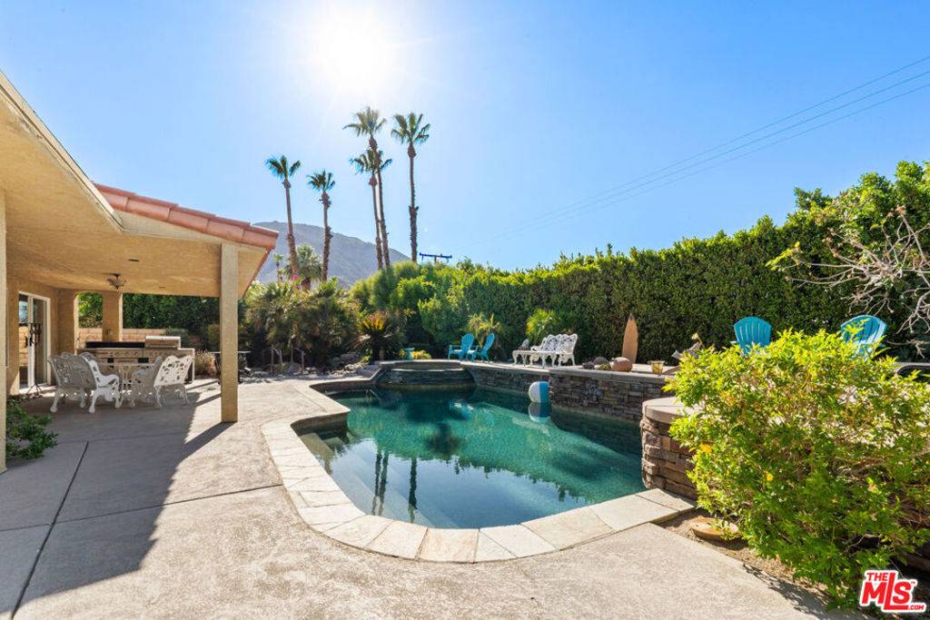 Palm Desert, CA 92260,108 Chelsea CIR