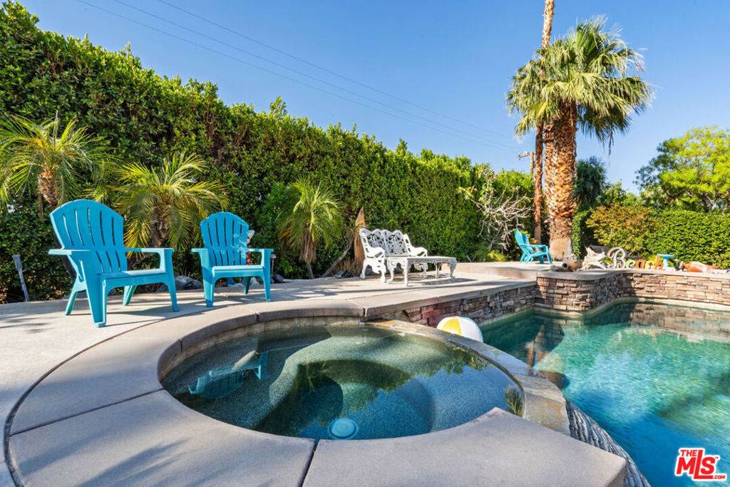 Palm Desert, CA 92260,108 Chelsea CIR