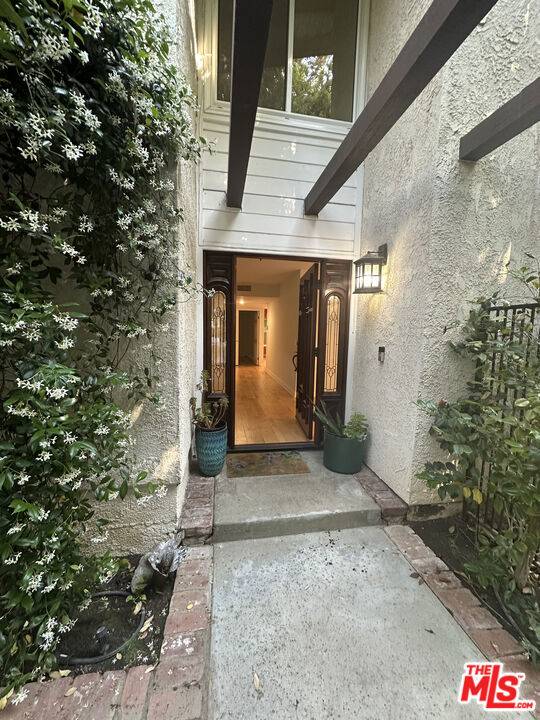 23444 Park Hermosa, Calabasas, CA 91302