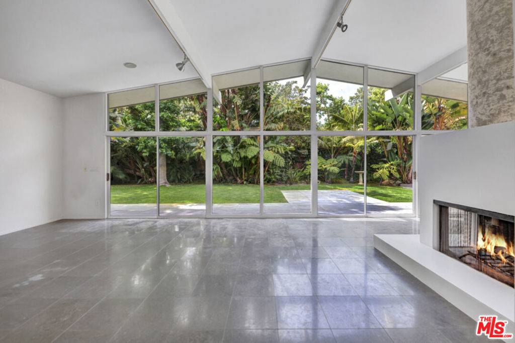 Malibu, CA 90265,30611 Las Estrellas DR