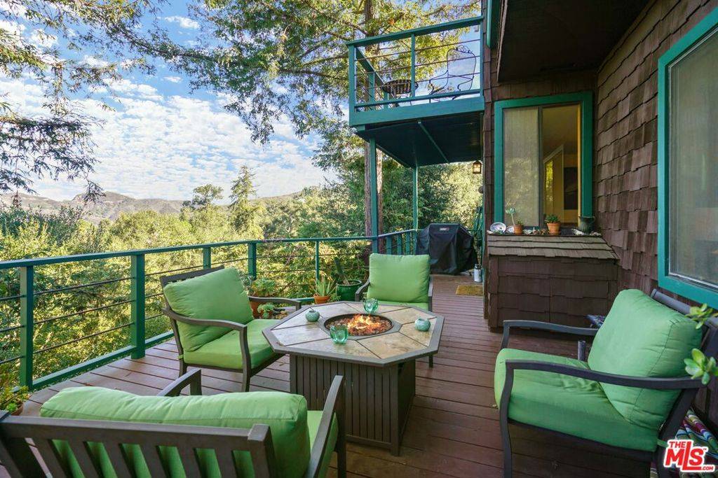 Topanga, CA 90290,730 Basin DR