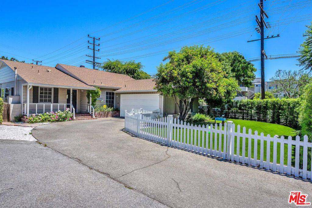 4400 Beeman AVE, Studio City, CA 91604