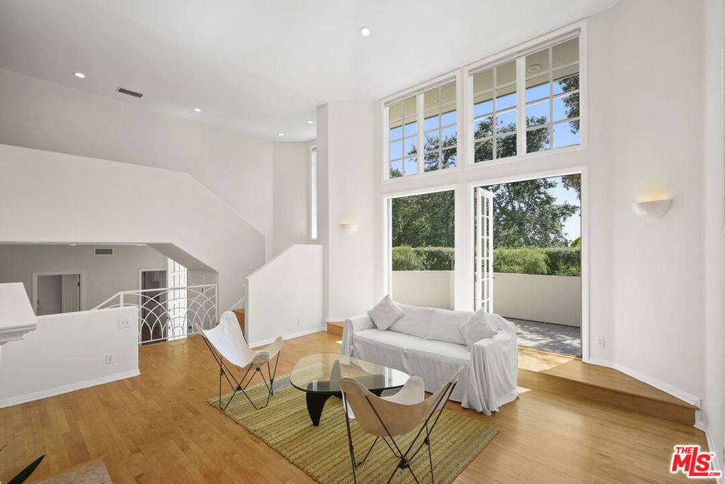 Malibu, CA 90265,6320 Frondosa DR