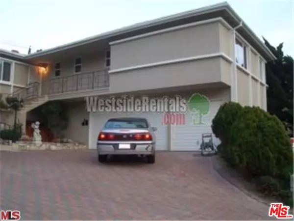 Playa Del Rey, CA 90293,8308 Pershing DR