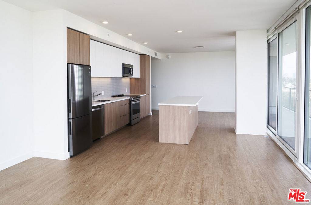Los Angeles, CA 90025,11750 Wilshire BLVD #1102
