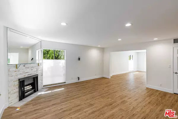 North Hollywood, CA 91602,10817 Whipple ST #15